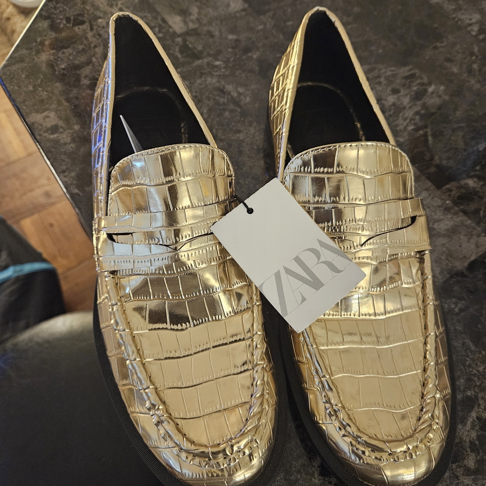 Zara Men's Shiny Gold Croc-Embossed Loafers